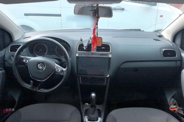 Volkswagen Polo 2016 car image #11