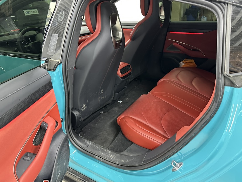 MI SU7 2024 car image #3