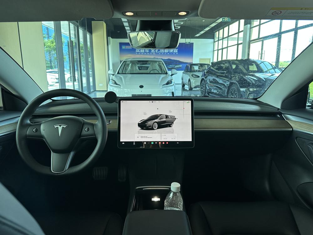 Tesla Model 3 2023 #10 Tesla Model 3 2023 car image #10