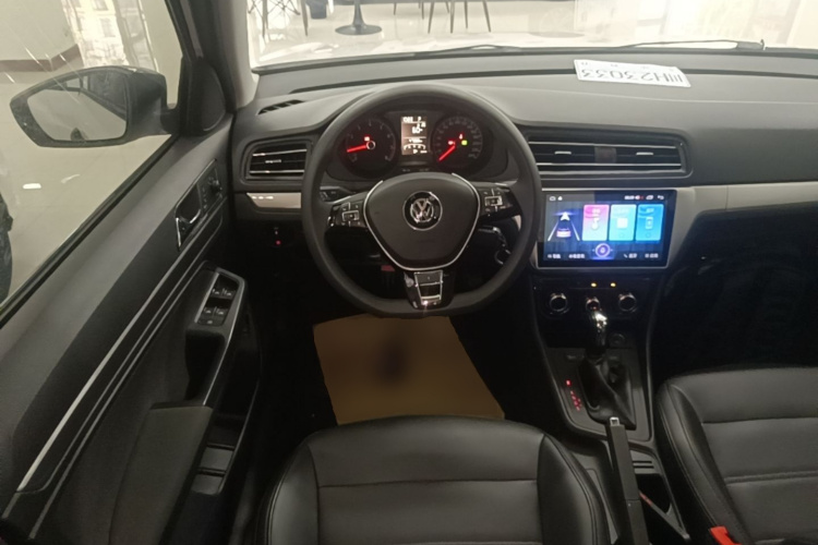 Volkswagen Lavida 2020 car image #11