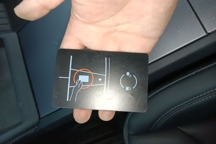 Tesla Model 3 2024 immagine di auto #9