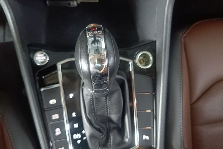 Volkswagen Lavida 2020 car image #14
