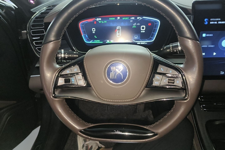 BYD Han 2022 car image #15