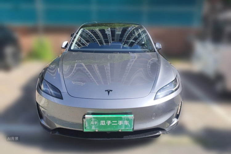 Tesla Model 3 2025 car image #3