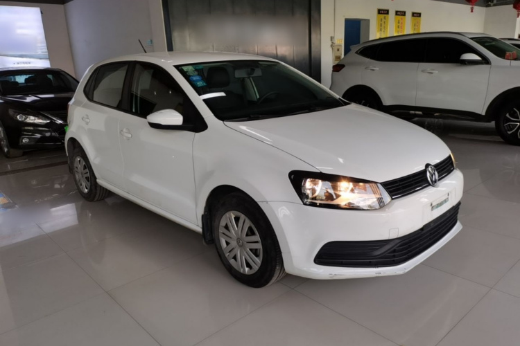 Volkswagen Polo 2018 car image #4
