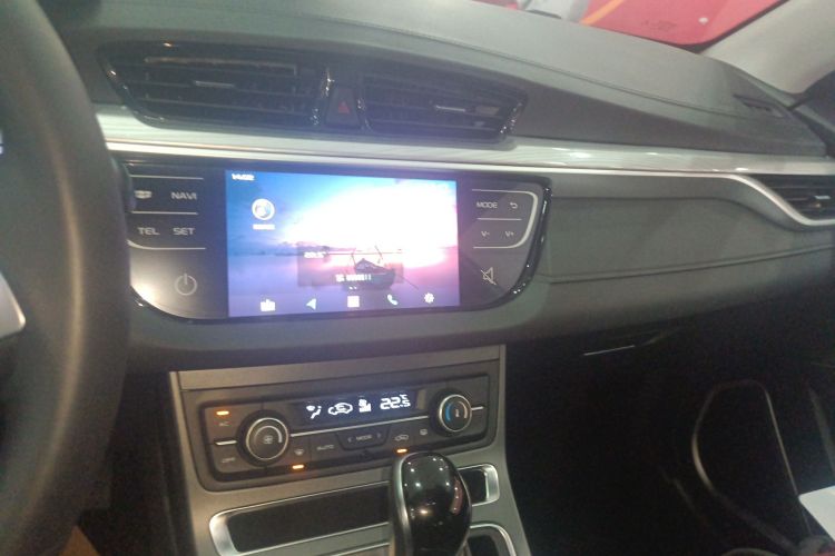 GEELY Emgrand 2021 #17 GEELY Emgrand 2021 car image #17