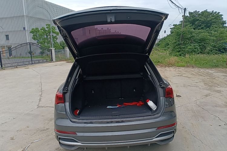 Audi Q3 2019 #19 Audi Q3 2019 car image #19