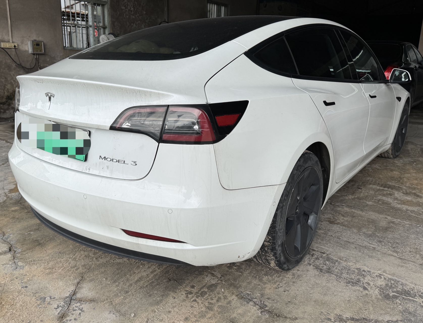 Tesla Model 3 2021 car image #2