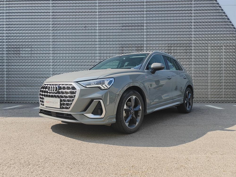 Audi Q3 2024 Audi Q3 2024 car image