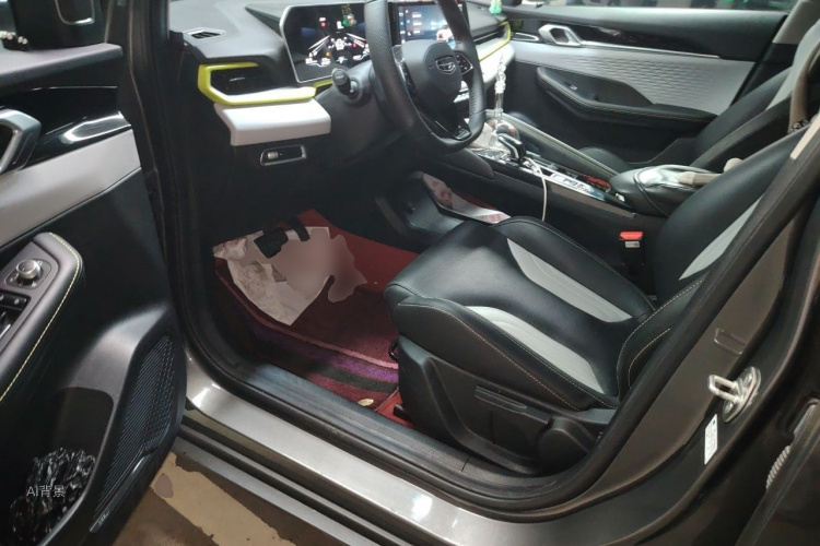 GEELY Coolray 2023 car image #18