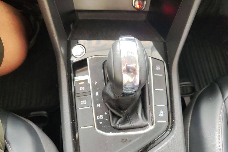 Volkswagen Tharu 2020 car image #18