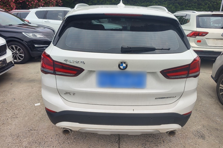 BMW X1 2021 car image #6