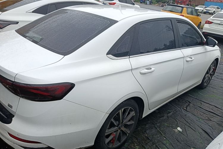 GEELY Emgrand 2022 car image #7