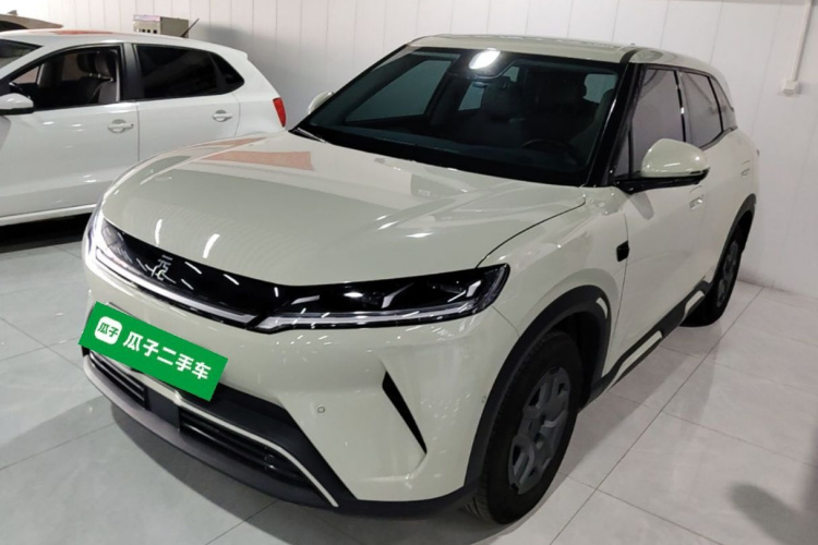 BYD YuanUP 2025 #2 BYD YuanUP 2025 car image #2