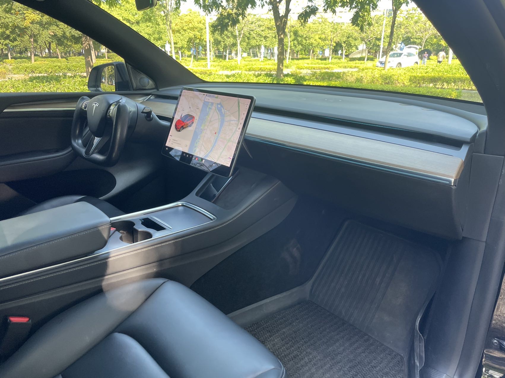 Tesla Model Y 2021 imagem de carro #13