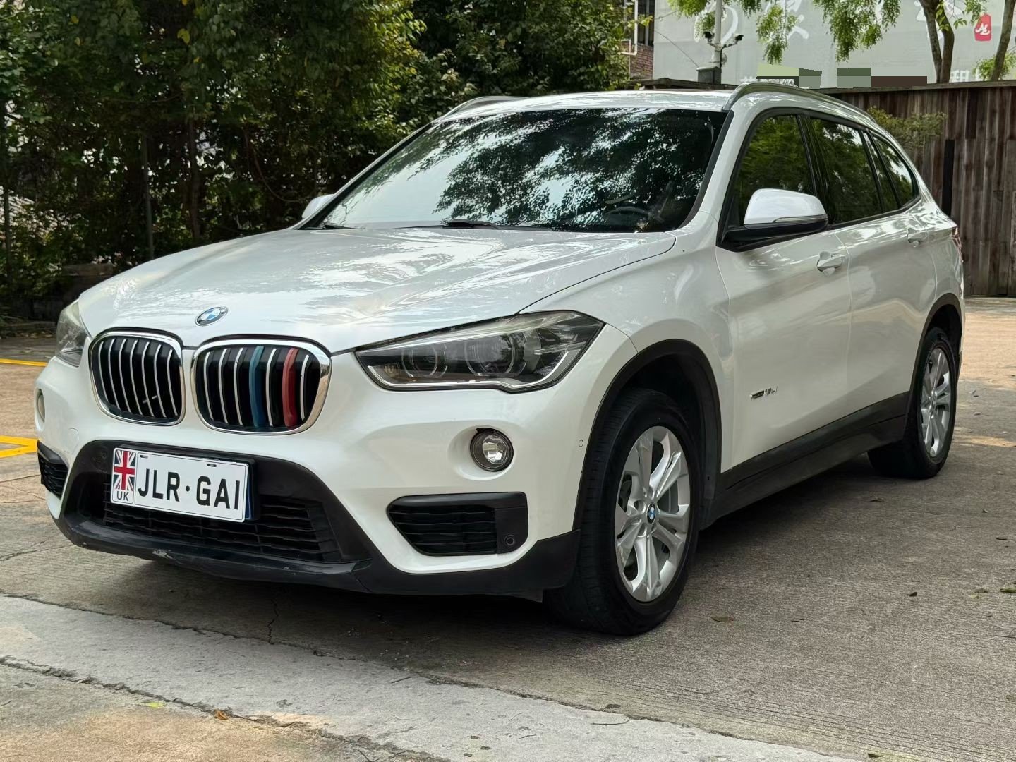 2017 2017 car image