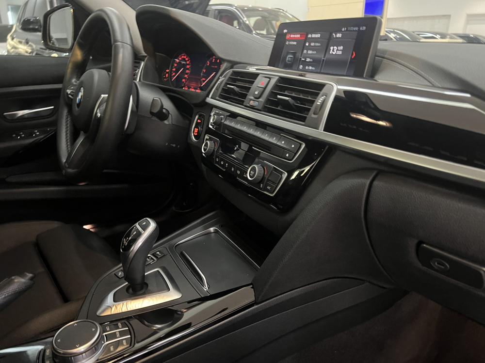 BMW 3 Series 2019 #7 BMW 3 Series 2019 imagen de coche #7