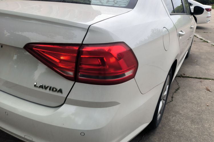 Volkswagen Lavida 2018 car image #8