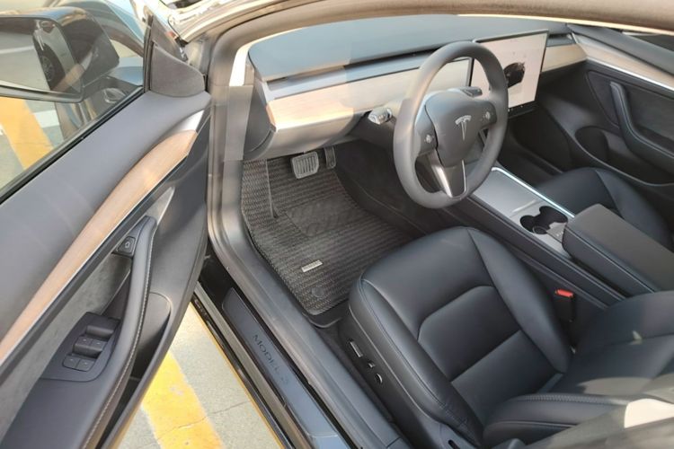 Tesla Model 3 2023 imagem de carro #12