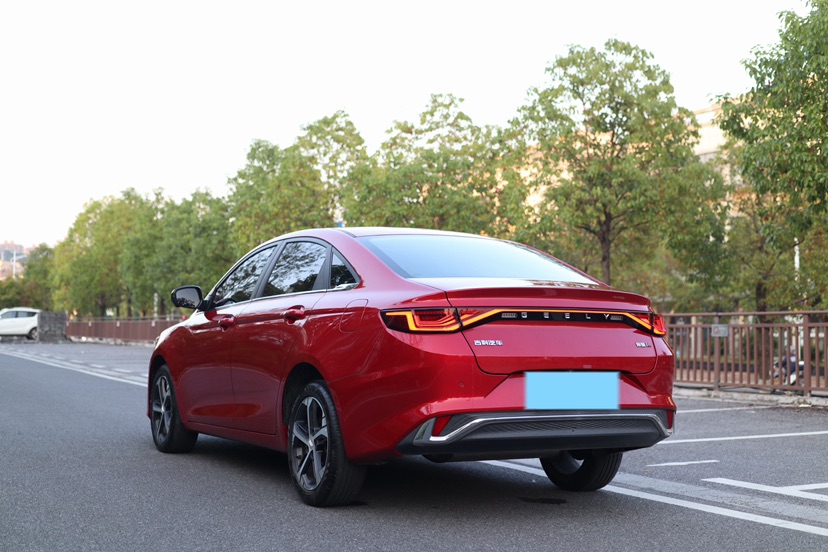 GEELY Emgrand L 2022 imagem de carro #5