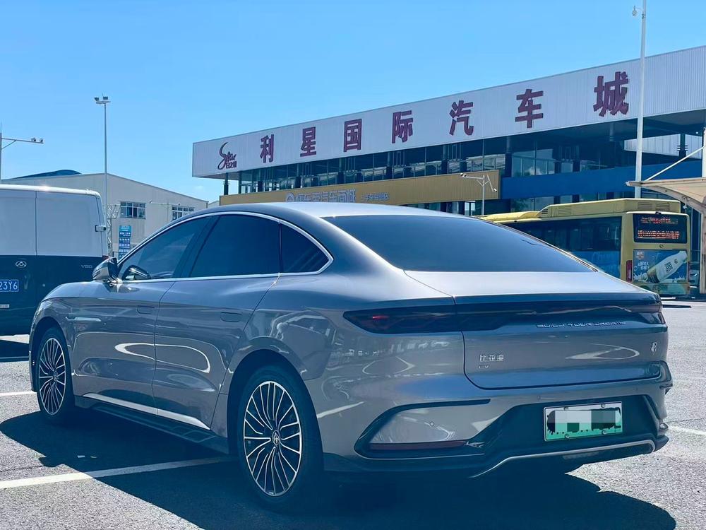 BYD Han 2024 #4 BYD Han 2024 car image #4