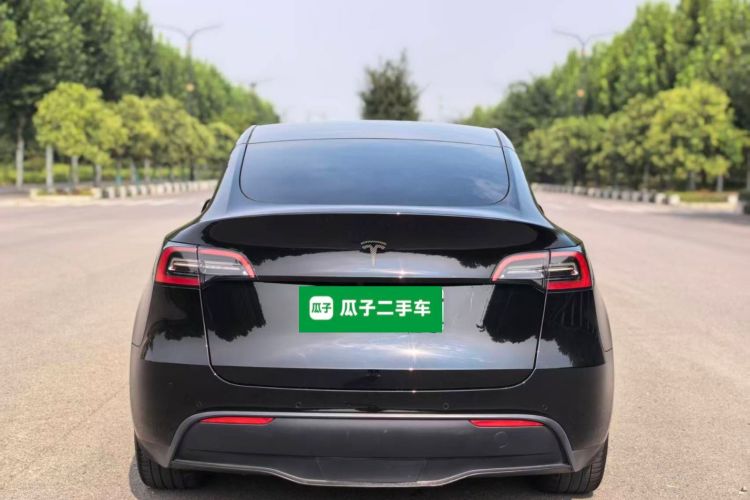 Tesla Model Y 2023 #6 Tesla Model Y 2023 car image #6