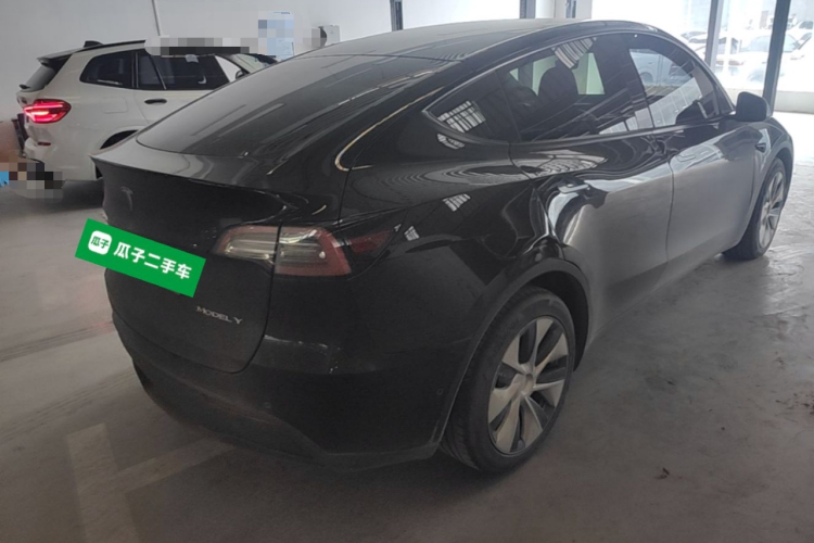 Tesla Model Y 2021 #7 Tesla Model Y 2021 car image #7