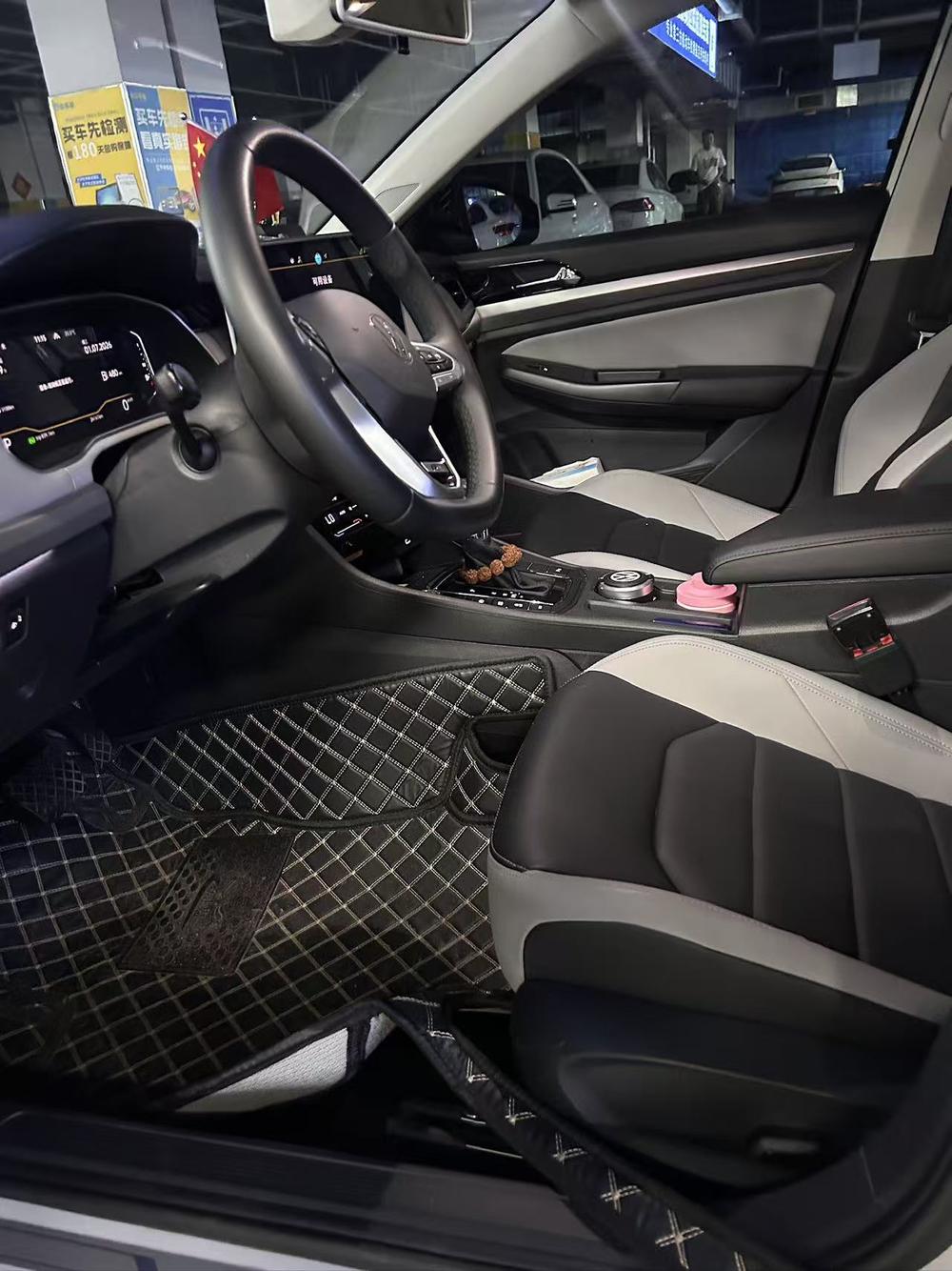 Volkswagen Bora 2025 car image #6