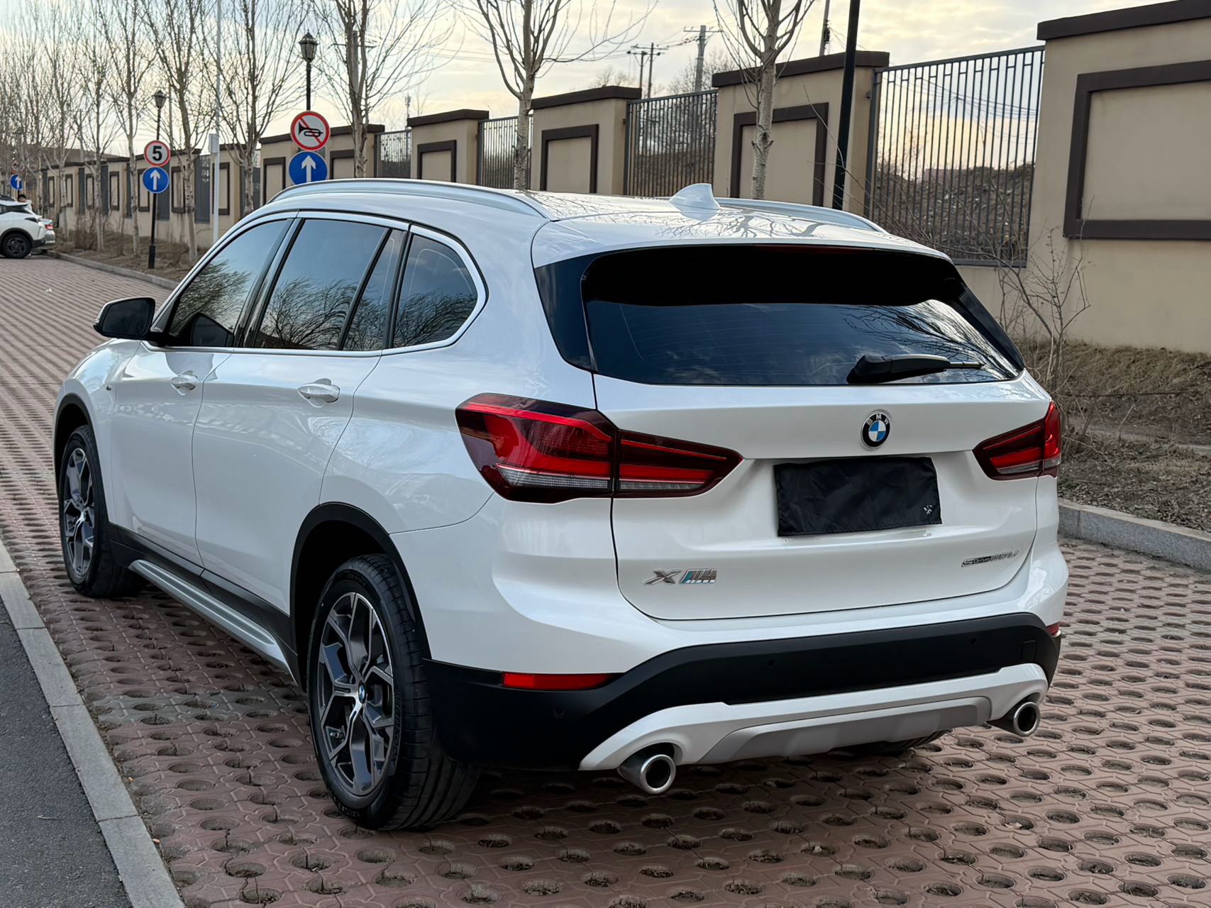 BMW X1 2022 car image #6