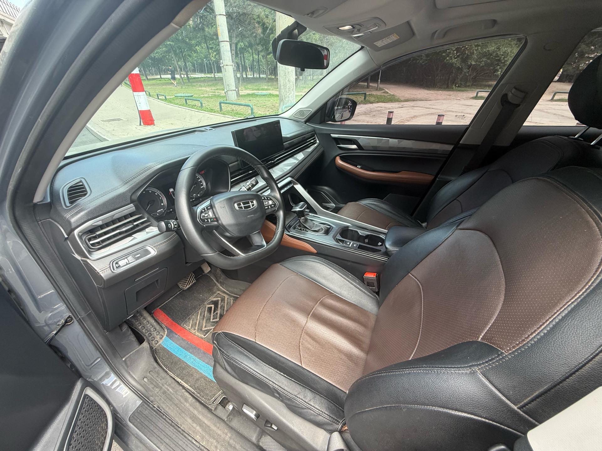 GEELY Vision X6 2022 car image #4
