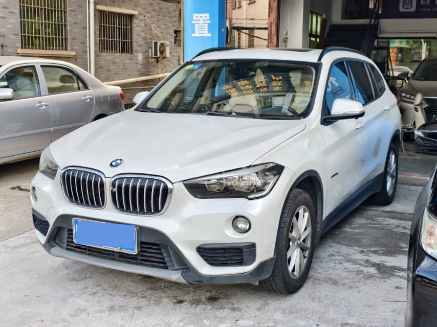 BMW X1 2017 BMW X1 2017 car image