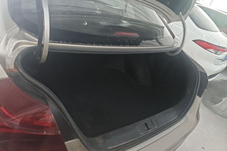 GEELY Emgrand 2021 #19 GEELY Emgrand 2021 car image #19