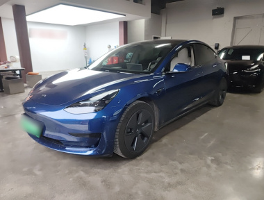 Tesla Model 3 2022 car image 