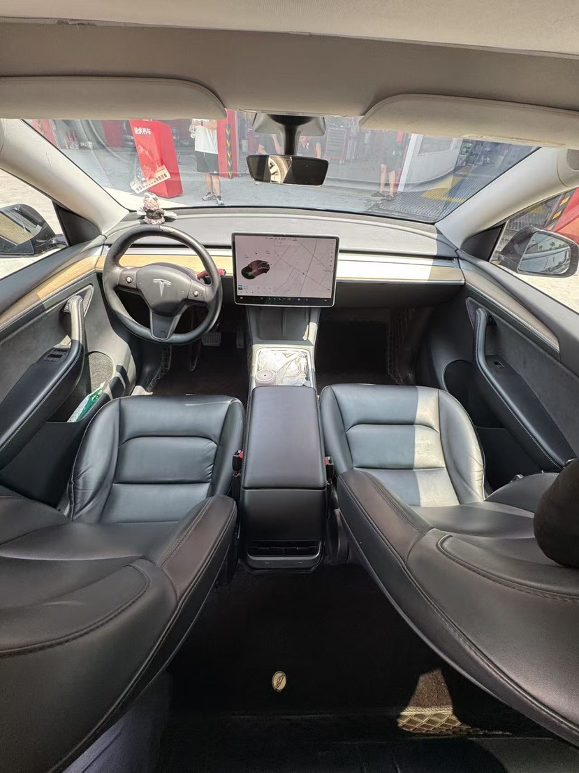 Tesla Model Y 2022 car image #5