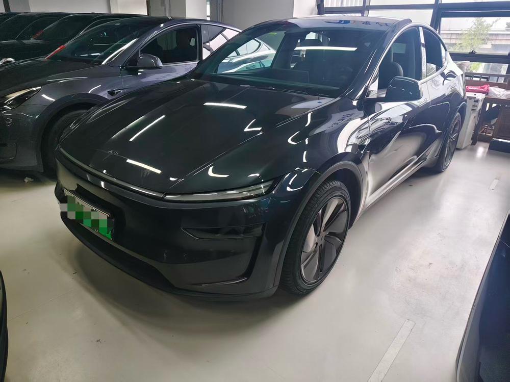 Tesla Model Y 2025 Tesla Model Y 2025 car image