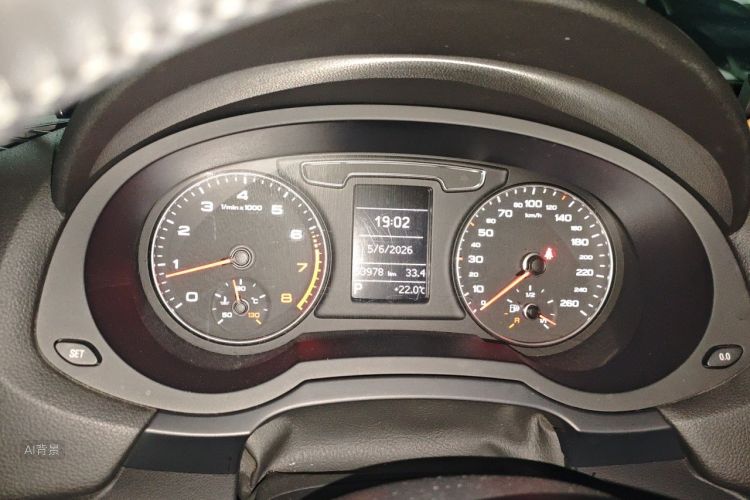 Audi Q3 2017 immagine di auto #13