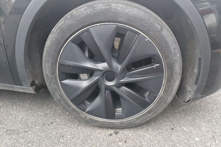 Tesla Model Y 2023 #9 Tesla Model Y 2023 immagine di auto #9