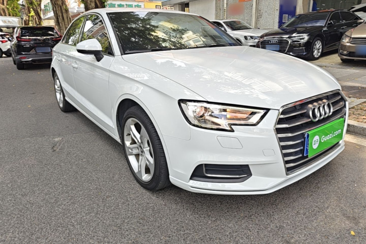 Audi A3 2019 car image #4