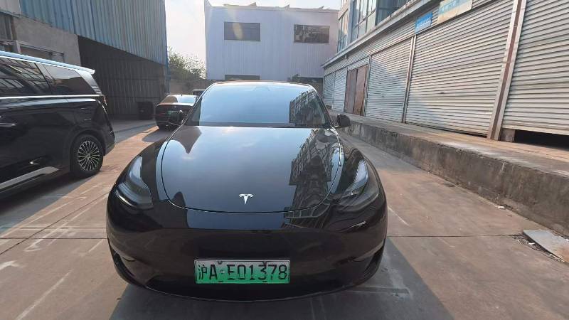 Tesla Model Y 2024 #2 Tesla Model Y 2024 صورة سيارة #2