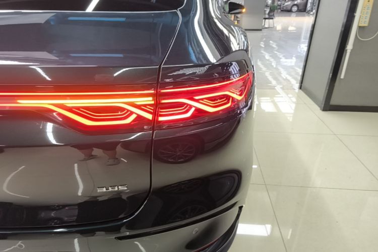 BYD Han 2022 #8 BYD Han 2022 car image #8