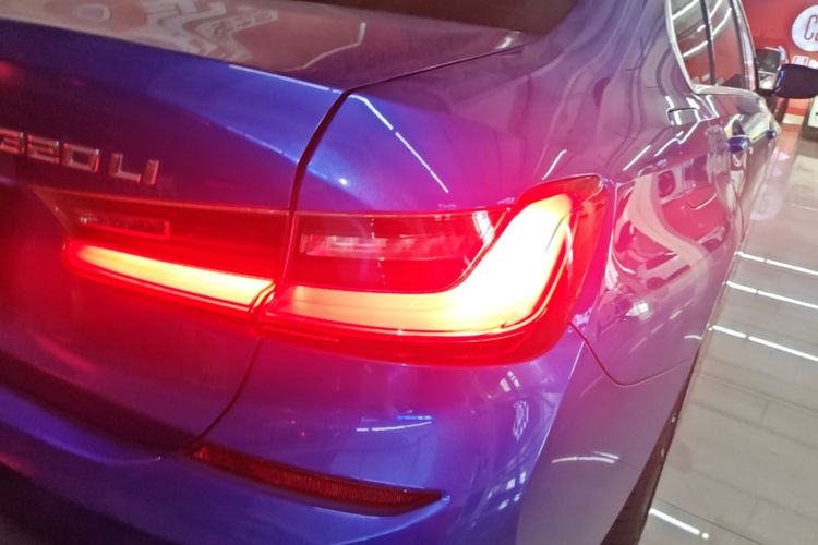 BMW 3 Series 2021 #8 BMW 3 Series 2021 car image #8