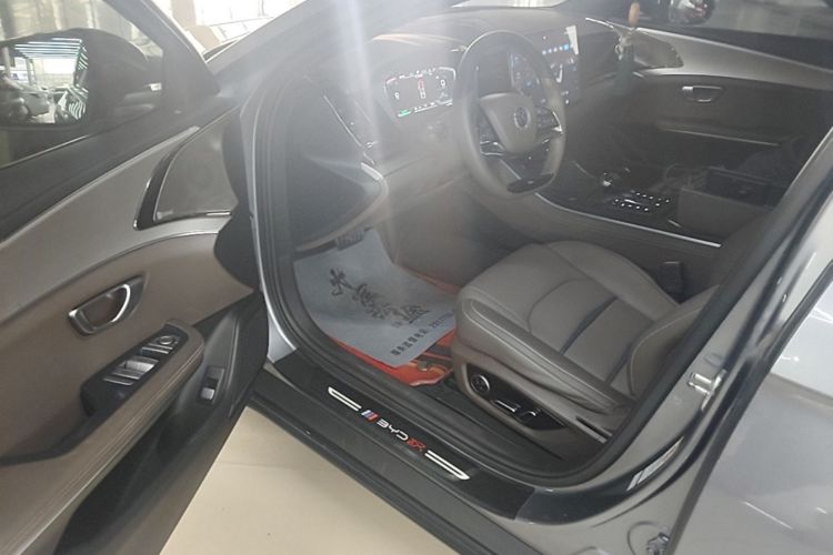 BYD Han 2022 car image #16