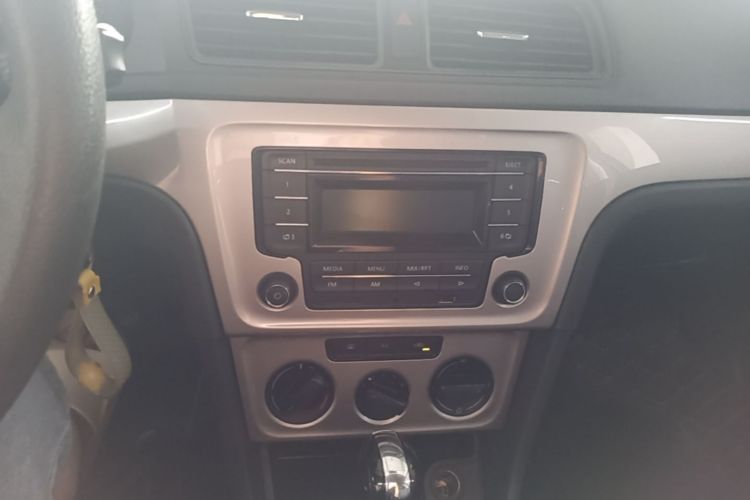 Volkswagen Lavida 2016 car image #17