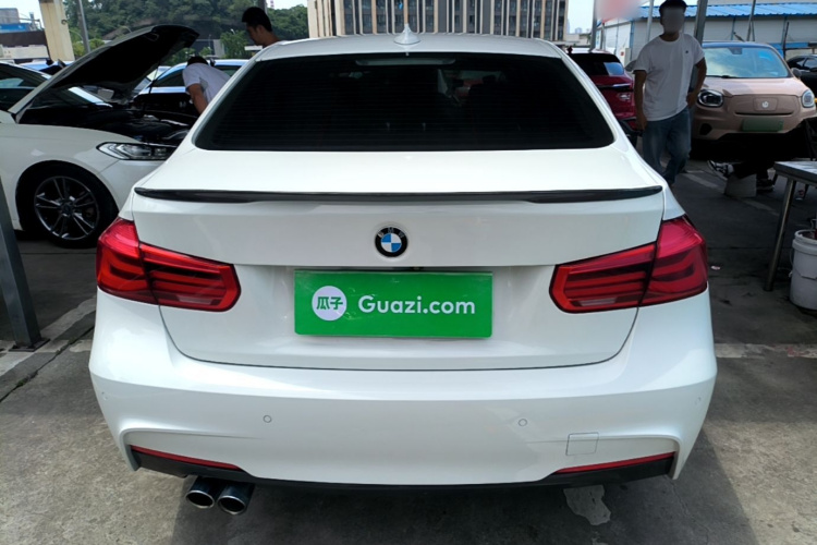 BMW 3 Series 2017 #6 BMW 3 Series 2017 car image #6