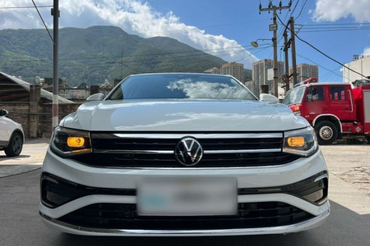 Volkswagen Bora 2023 car image #6
