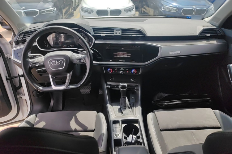 Audi Q3 2023 #10 Audi Q3 2023 car image #10