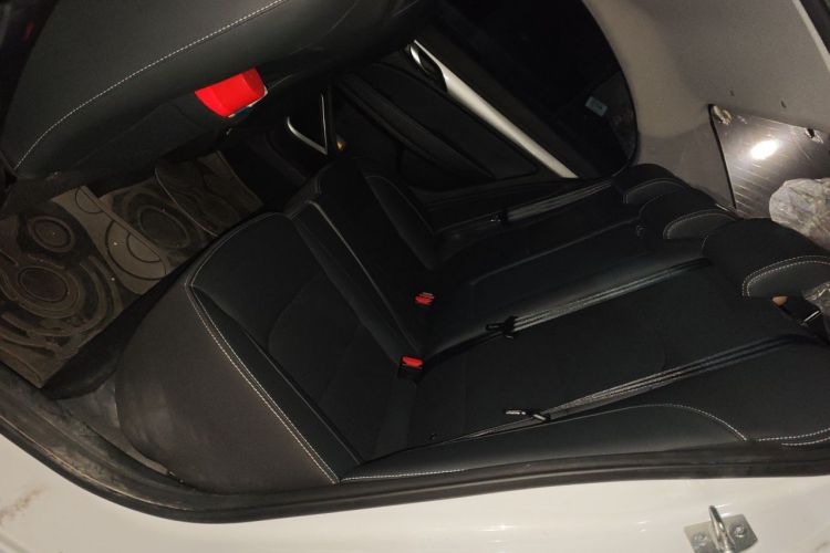 GEELY Emgrand 2020 car image #10
