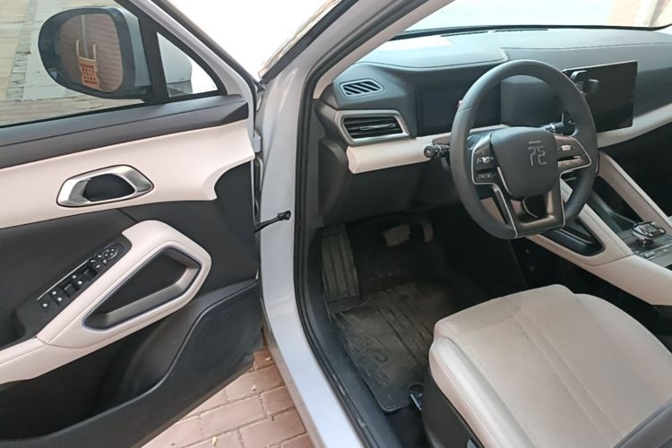 BYD YuanUP 2024 #12 BYD YuanUP 2024 car image #12