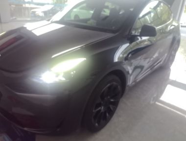 Tesla Model Y 2023 Tesla Model Y 2023 car image