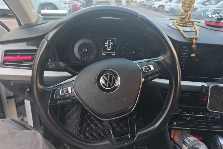 Volkswagen Lavida 2021 car image #14
